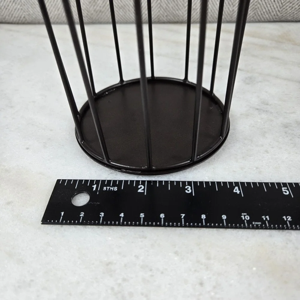 Black Metal Wire Wine Bottle Shaped Cork Storage Cage Holder Grape Clusters